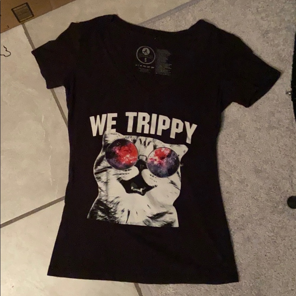 Zumiez black “We Trippy” shirt